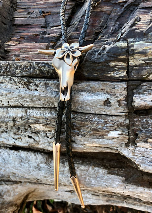 Bronze "Georgia" Cow Skull Bolo